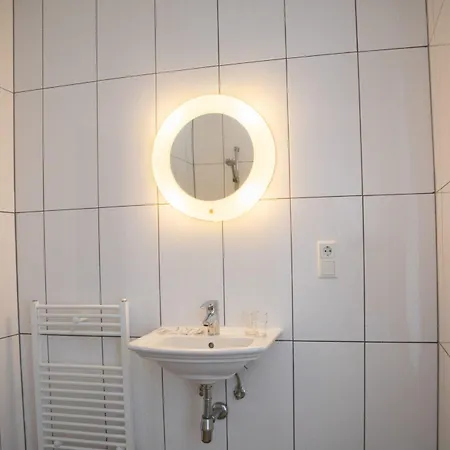 2000 Valkenburg Otel 3*